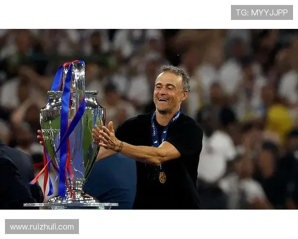 皇马觊觎巴黎铁卫！恩里克：顶级球队都想要帕乔，但他会留队(1)